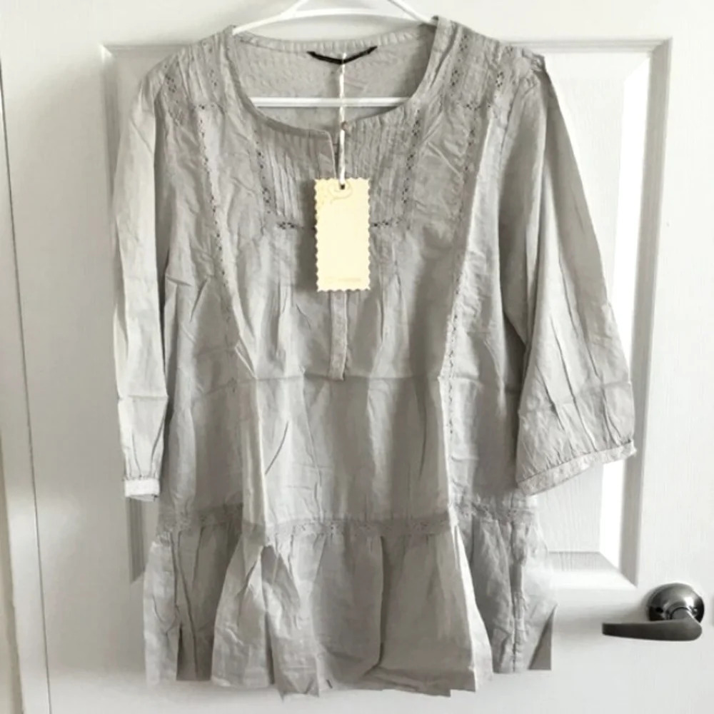 KY Creation NWT Grey 100% Cotton Lace Trim Blouse 3/4 Sleeve Pin-tuck Shirt 6-8